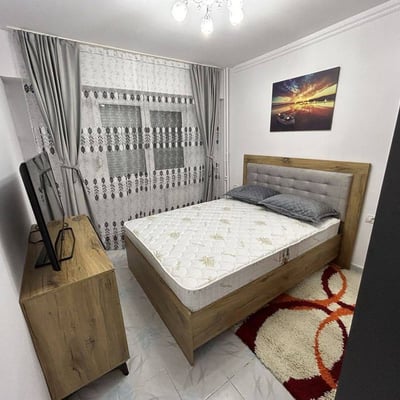 Аренда комфортной 2-комнатной квартиры с отдельной кухней, 55 м², район Томис Норд, Констанца, Румыния